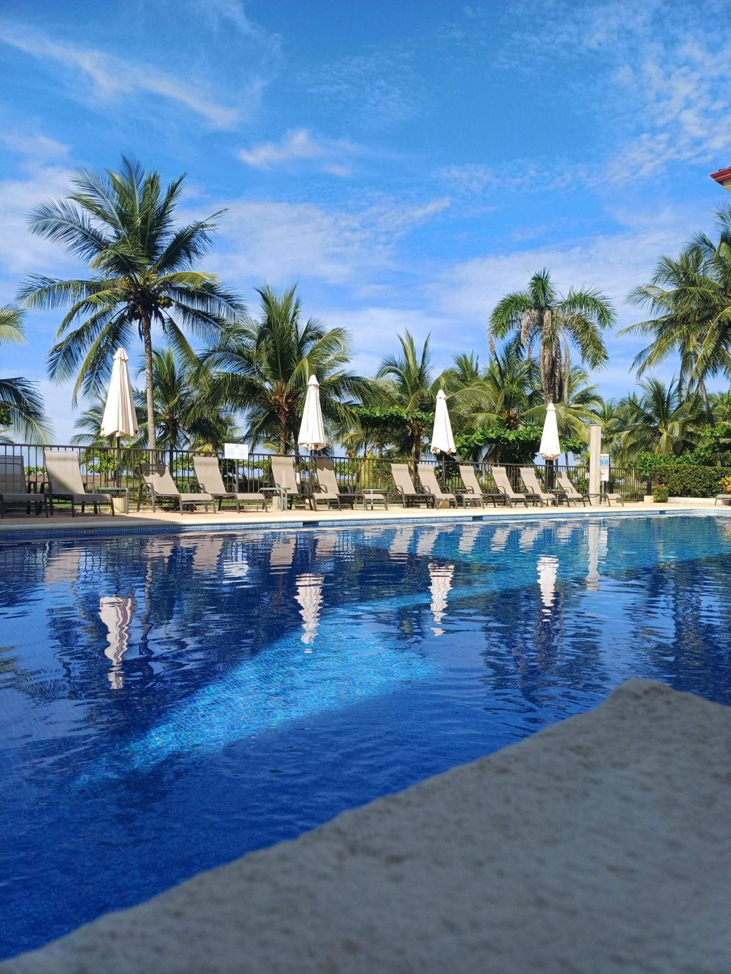 Apartamento De Lujo Las 3 Gotas Jaco, Frente Al Mar Con Vista A La Playa Extérieur photo
